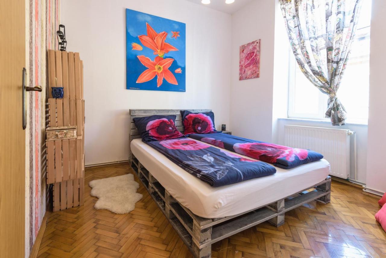 Mw Old&new Apartment Brasov
